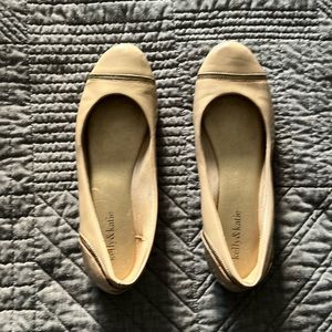 EUC Tan kelly & katie patent “leather” flats. Size 9.5